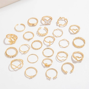 22-teiliges goldenes Ring-Set mit Schmetterling, Herz, Blattmotiven und Perlenakzenten