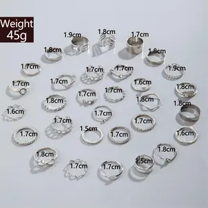 Size chart for vintage silver ring set showing 1.5cm to 1.9cm diameters and 45g weight