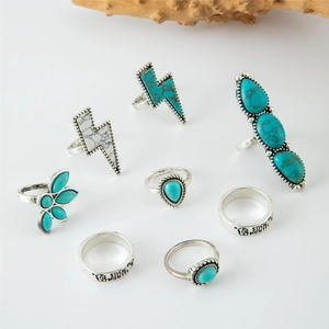 8-teiliges Vintage-Ring-Set mit Türkissteinen und böhmischen geometrischen Mustern