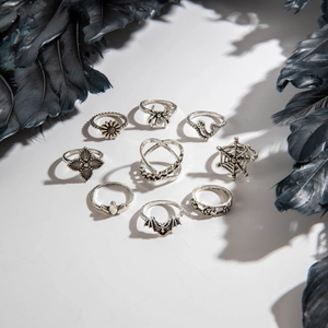 9-teiliges Gothic-Punk-Ring-Set mit Spinne, Fledermaus und Schlange in Vintage-Silber