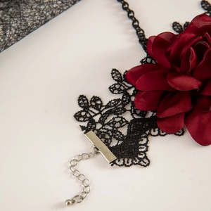 Gothic lace finger chain with dark red rose for Halloween and vintage theme outfits
