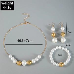 Détails de l'ensemble de bijoux en perles avec dimensions et poids du collier et boucles