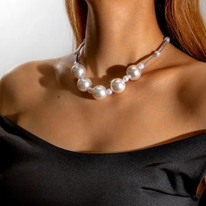 Exaggerated Large Imitation Artificial Pearl Necklace With Silver Alloy Curved Tubes Fashion Choker For Women