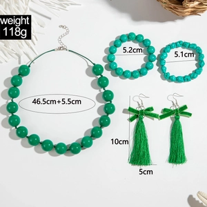 Dettagli del set gioielli con collana di perline verdi e orecchini a nappa per donna