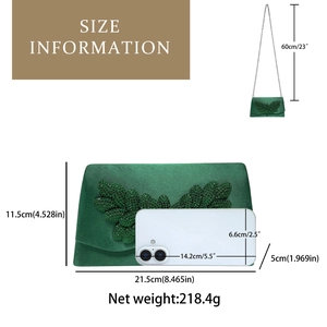 Size information diagram for green velvet clutch showing dimensions and 60cm chain length