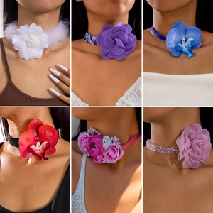 Elegant Flower Choker Necklace For Women Vintage Ribbon Velvet Feather Party Jewelry Fashion Accessories