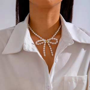 French Elegant Bowknot Imitation Artificial Pearl Beaded Necklace For Women With Gold Tone Alloy Clasp Tassel Pendant Jewelry