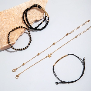 Ensemble de 6 bracelets bohèmes en perles noires avec breloques étoiles dorées
