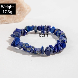 Détail du bracelet en Lapis-Lazuli naturel avec un diamètre de 6cm et un poids de 17,3g