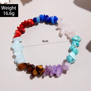 Vue détaillée du bracelet en pierres naturelles multicolores indiquant le poids et la taille