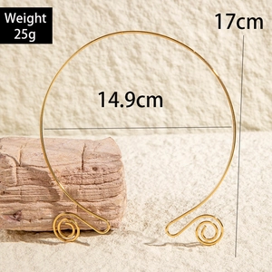 Vintage gold metal spiral choker necklace with minimalist open design 25g 14.9cm