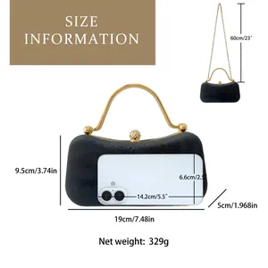 Guida alle taglie della pochette in velluto nero con dimensioni 19x9,5x5cm e catena d'oro