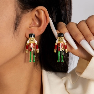 Boucles D'oreilles Soldat Casse-Noisette Émail Coloré Alliage De Zinc Bijoux De Noël Festifs Pour Femmes Avec Tige D'oreille