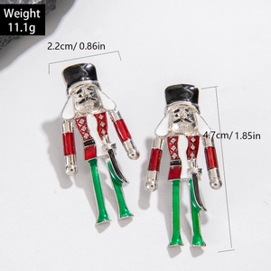 Boucles d'oreilles Casse-Noisette en émail coloré avec mesures de 4,7 cm de hauteur