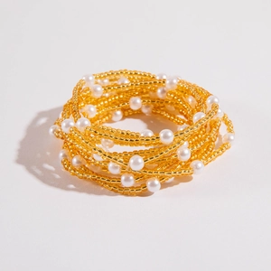 Ensemble de bracelets multicouches avec perles de verre jaunes et perles blanches
