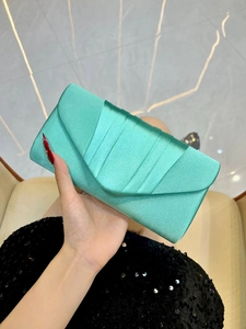 Women Elegant Satin Pleated Evening Bag With Detachable Chain Crossbody Clutch Party Wedding Banquet Envelope Handbag