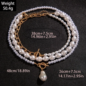Collier multi-rangs en perles fantaisie avec fermoir OT doré et pendentif baroque