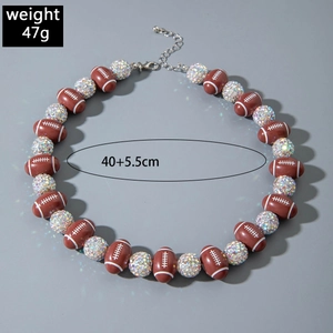 Detailansicht der Football-Perlenkette mit Strasssteinen, 40+5,5 cm Länge, 47g