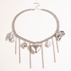 Collana a cuore argento con frange, catena spessa e perle barocche in stile chic