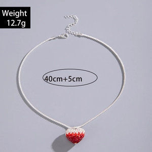 Close-up of red heart pendant with 40+5cm chain length and 12.7g weight info