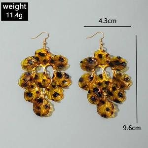 Retro amber leopard petal drop earrings with gold metal frame and dimensions 4.3x9.6cm