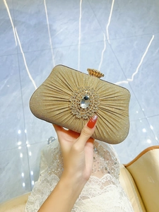 Women's Pleated Evening Clutch Bag Rhinestone Flower Luxury Party Handbag For Wedding Banquet Gold Silver Black Metal Chain Purse