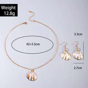 Detailed size specifications for gold shell pendant necklace and earrings set