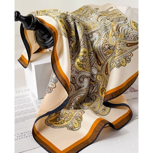 Zweiseitiges Seidentuch mit Paisleymuster in Erdtönen und elegantem orangefarbenem Rand