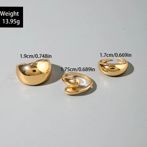 Detailsicht von 3 Goldlegierungsringen mit Gewicht 13,95g und Größen 1,9cm 1,75cm 1,7cm