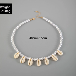Detailansicht der Boho-Muschelkette mit Maßen von 48 cm und Gewicht von 28,84 g