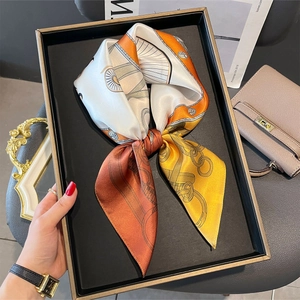 Carré En Satin De Mûrier Imprimé Équestre Chaîne De Cheval Élégant Foulard Femmes Rétro Professionnel Foulard