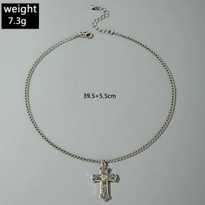 Gothic cross necklace with detailed engraving and heart relief, 39.5+5.5cm chain length