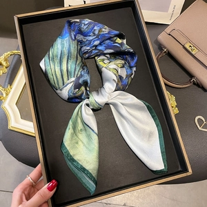 Foulard Carré En Satin De Mûrier Imprimé Artistique Peinture À L'Huile Iris Élégant Rétro Femme