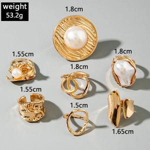 Détails du lot de 7 bagues baroques dorées avec perles et étiquettes de taille
