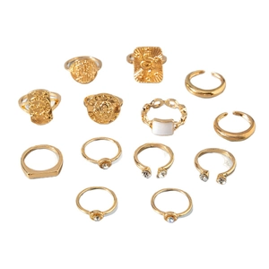 12-teiliges vergoldetes Boho-Ring-Set mit Münzanhängern und Kristallakzenten