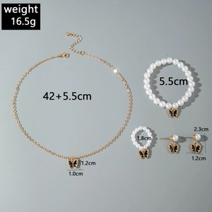Dimensions détaillées du set de bijoux papillon incluant collier, bracelet et boucles