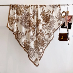 Floral cotton linen shawl with retro hand-painted patterns and delicate tassel edges