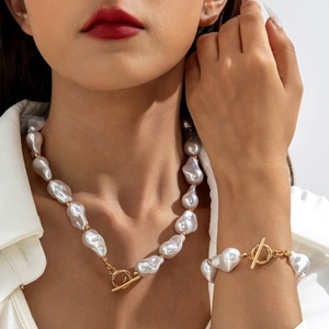 Baroque Irregular Imitation Artificial Pearl Necklace And Bracelet Heart Shaped Beaded Jewelry With Gold Alloy Toggle Clasp Women