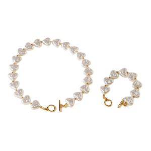 Elegant baroque heart pearl jewelry set with necklace and bracelet featuring gold OT buckle