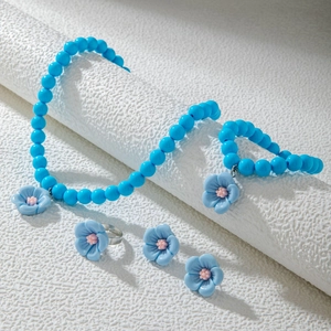 Parure de bijoux 5 pièces camélia bleu avec collier bracelet et bague perlés