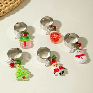 Five-piece adjustable Christmas rings set with Santa and resin pearl charms in silver finish