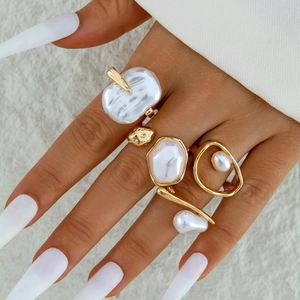 Geometric Gold Plated Alloy Rings With Irregular Artificial Baroque Pearls Minimalist French Retro Luxury Jewelry For Women