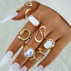 Geometric Gold Alloy Finger Rings With Artificial Pearls Irregular Liquid Metal Design For Women Minimalist Jewelry Accessory