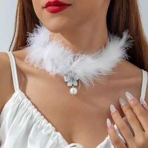 Κολιέ Choker Από Τεχνητή Γούνα Για Γυναίκες Με Μενταγιόν Λουλούδι Νιφάδα Και Ψεύτικο Τεχνητό Μαργαριτάρι Κομψό Κόσμημα Χειμώνα