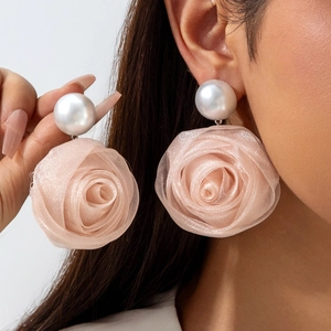 Boucles D Oreilles Clous Fleur Rose En Tissu Surdimensionnées Avec Faux Künstliche Perle Bijoux Mode Romantique Pour Femmes