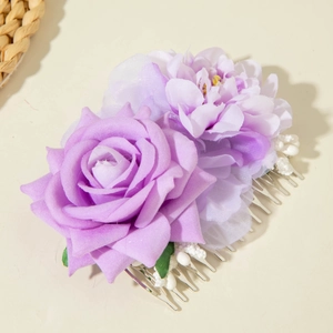 Peigne à cheveux floral violet avec roses 3D et perles pour coiffure élégante