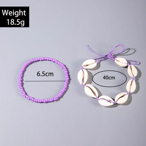 Detalle del conjunto de pulsera de cuentas púrpuras y tobillera de concha con dimensiones