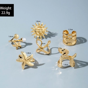Détails des dimensions et poids du lot de bagues bohèmes dorées avec perles et motifs marins