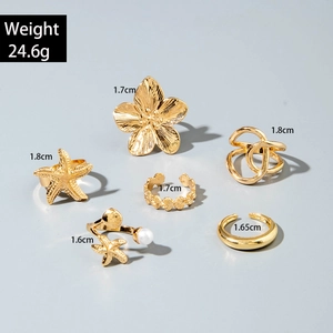 Tableau des tailles détaillé pour un lot de 6 bagues dorées bohèmes avec perles et étoile