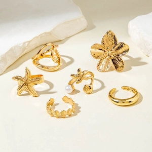 Lot de 6 bagues dorées bohèmes avec motifs fleurs, étoiles de mer, perles et coquillages